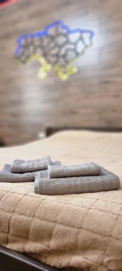 Petropavlivska Apartment Тиха Вуличка В Центрі Старого Міста Камианец-Подилский Екстериор снимка